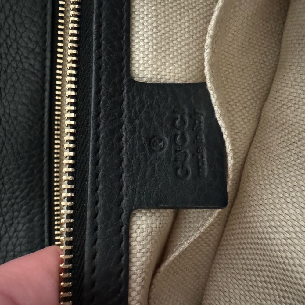 Gucci Black Leather Clutch - Picture 6 of 8